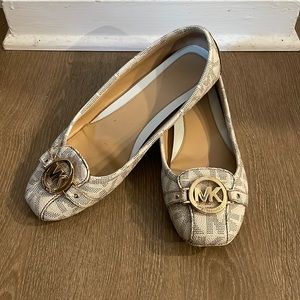 MICHAEL MICHAEL KORS Lillie Metallic Logo Moccasin